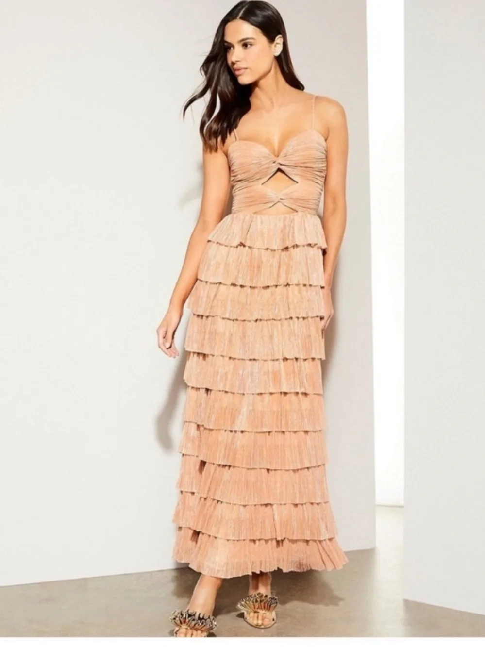 NWT Gianni Bini
Grace Metallic Plisse
Sweetheart Neck
Cut-Out Tiered Dress - Picture 3 of 9